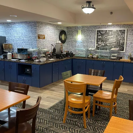 AmericInn by Wyndham Chanhassen