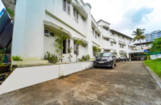 Ascot Hotel
