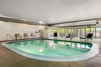 Comfort Suites Denver North - Westminster - Pools