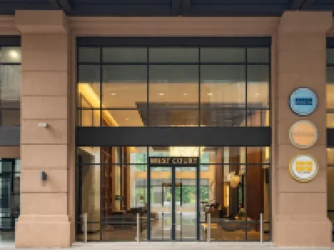 莫薩茲安拓蘇伊特斯吉隆坡 鄰近TTDI Gospel Centre的酒店