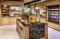 Moxy Luxembourg Airport Hotel dekat Bandara Luxembourg