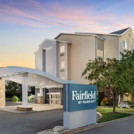 Fairfield Inn Erie Millcreek Mall Отели рядом с достопримечательностью «Торговый центр Millcreek Mall»