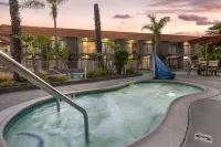 Best Western Oceanside Inn - バスタブ