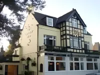 The Crown Inn Hotels in Bromley