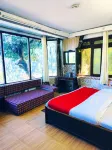 Hotel Holiday Plaza Dalhousie - Near Ghandhi Chowk Mall Road