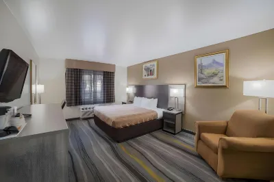 Quality Inn & Suites Goodyear - Phoenix West Hotels in Goodyear