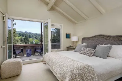 Chapman Cove by AvantStay Gorgeous Beach Bungalow w Sauna