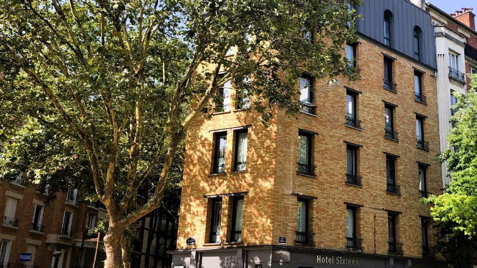 Hotel Sixteen Paris Montrouge