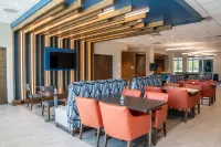 Holiday Inn Express & Suites FORT WALTON BEACH - EGLIN AREA by IHG - parking