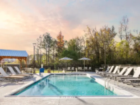 ฮอลิเดย์ อินน์ เอ็กซ์เพรส ชัตตานูกา – แฮมิลตันเพลซ บาย IHG โรงแรมในแชตทานูกา