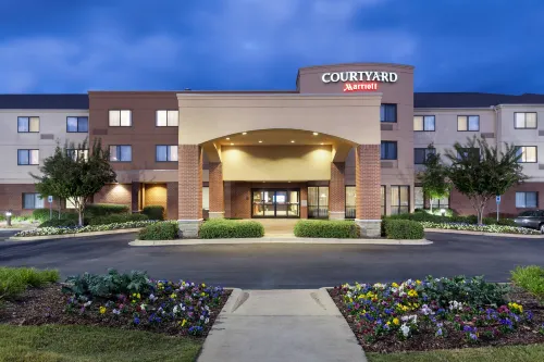 Courtyard Birmingham Trussville - balcony