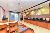 Fairfield by Marriott Inn & Suites Kingsland - breakfast