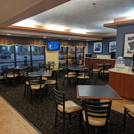 Days Inn by Wyndham Fargo