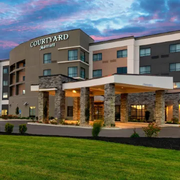 Courtyard Cleveland Elyria