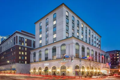 Courtyard Stamford Downtown Hotels in Стемфорд