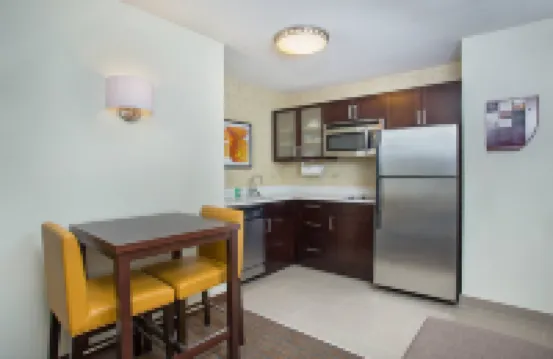 Residence Inn Knoxville Cedar Bluff - Kitchens
