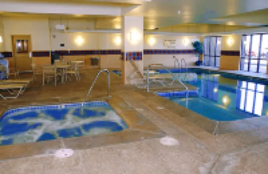 แฮมป์ตัน อินน์แอนด์สวีทส์ คิงแมน