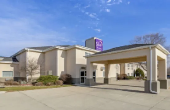 Sleep Inn & Suites Hotels in Charles City