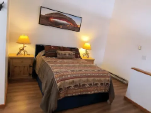 Pagosa Uptown Condo w/Queen Loft. Pet Friendly!