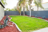 Spacious Remodeled Home with Private Hot Tub Albertsons 주변 호텔