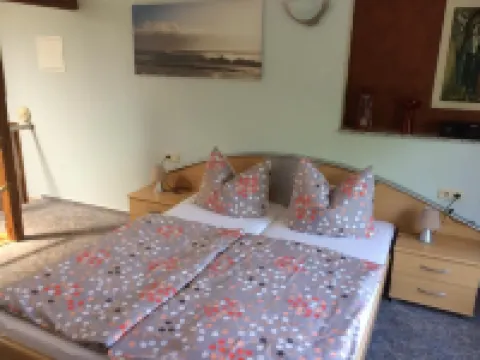 Beach near apartment in the old town center 400m to the pier