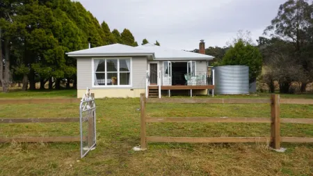 Country farmhouse retreat Taralga/Bannaby
