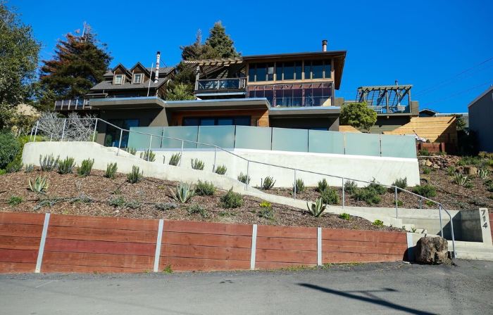 A spectacular home with a three bridge view out the Golden Gate.