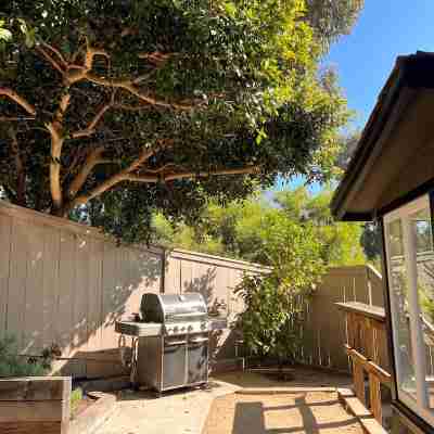 Cozy Laguna Beach Cottage 3min walk to the ocean and 7min walk to the village! Hotel Exterior