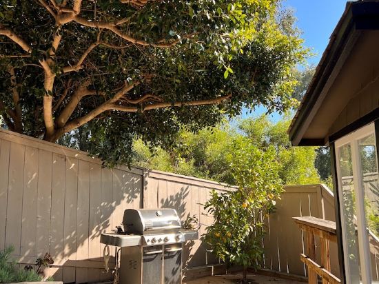 Cozy Laguna Beach Cottage 3min walk to the ocean and 7min walk to the village!