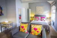 THE OLD SCHOOL HOUSE, ASCOT, BERKSHIRE Hotels in Ascot