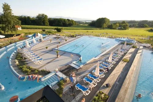 Neubau - Freundliche Fewo Bergblick Hotels in Hoslwang