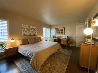 Well Appointed fully furnished 2 BR Biltmore area condo
