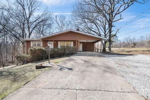 GameRoom, Trail access seconds away, cozy!