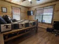 Log Cabin with Million Dollar ViewThe Time Out” Secluded property Hotels in Latimer County