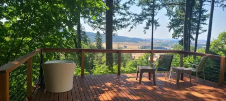 Retreat to wine country