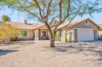 Prime Location HotTub/ Pool/ Outdoor Kitchen Spring training Clean and Safe.