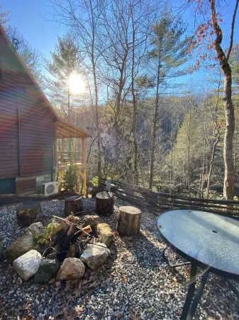 “Up The Creek” Cabin