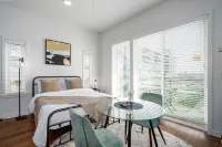 Cozy Studio w/Private Balcony!