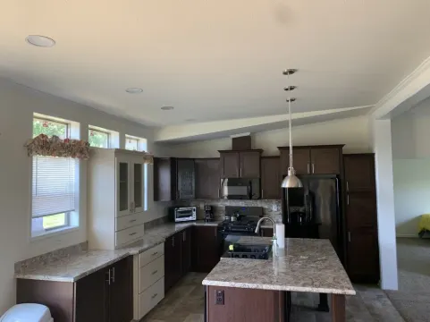 Buck House By The Bay- 4 Season Rural Cozy Cabin Hotels in Nasewaupee