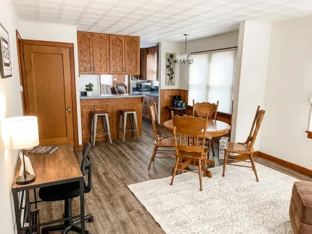 Cozy Home-Close to Lake & Centrally Located!