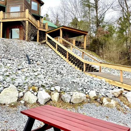 Private indoor pool Spacious Upgraded Lake Cabin. Perfect for Family Gatherings