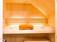 Ruhig Gelegenes Ferienhaus mit Sauna Direkt an der Mosel 特里滕海姆住宿飯店