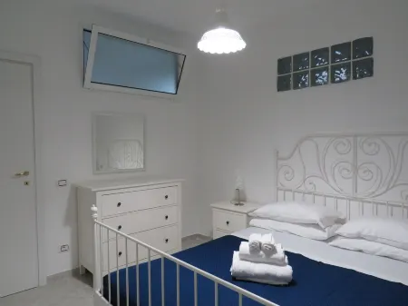 AFE HOLIDAY HOUSE A FEW METERS FROM THE BEACH