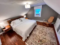 Charming 3BR Hilltop House, Newly Remodeled with Arcade Hotels near Buttermilk Falls
