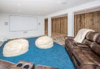 Shelter Island Retreat With Pool ...Close To Beach & Pet Friendly