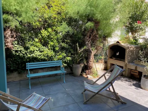 House 300 m from the beach, with very nice exterior