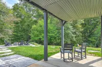 Bear Creek Cabin- 8 mi to Tiec, Hot Tub, Sleeps 7 - Pet Friendly