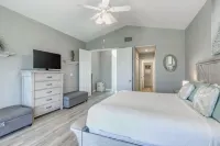 Stunning Townhome Oasis 4bed4bath     Slow M'Ocean Hideaway - Marina,Oceanside Hotel in zona Key Lime Products