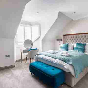 St Andrews 5 Star Luxury Villa,  Garden SPA HotTub, Sauna, Steam Room & parking Rooms