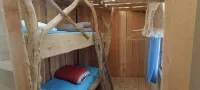 Cabane sur Pilotis au Bord de L'eau